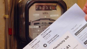 Electricity company offers 30% discount on unpaid bills