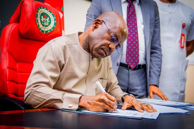 Underground Cables: Otti signs Dig Once Policy for Abia