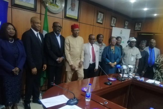 Fg inaugurates  planning committee for 30th economic summit