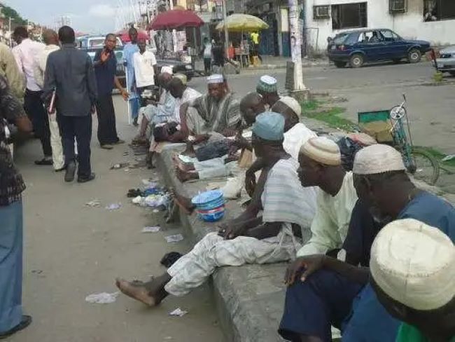 End protests, we're hungry, kano street beggars beg 