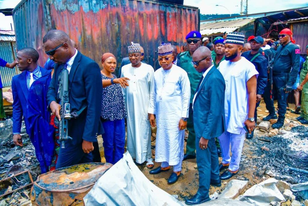 Ododo visits burnt gsm village, pledges support to businesses