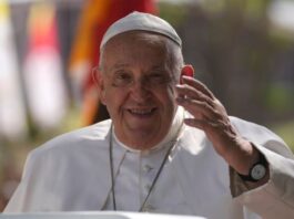 Pope warns of negative impact of AI 